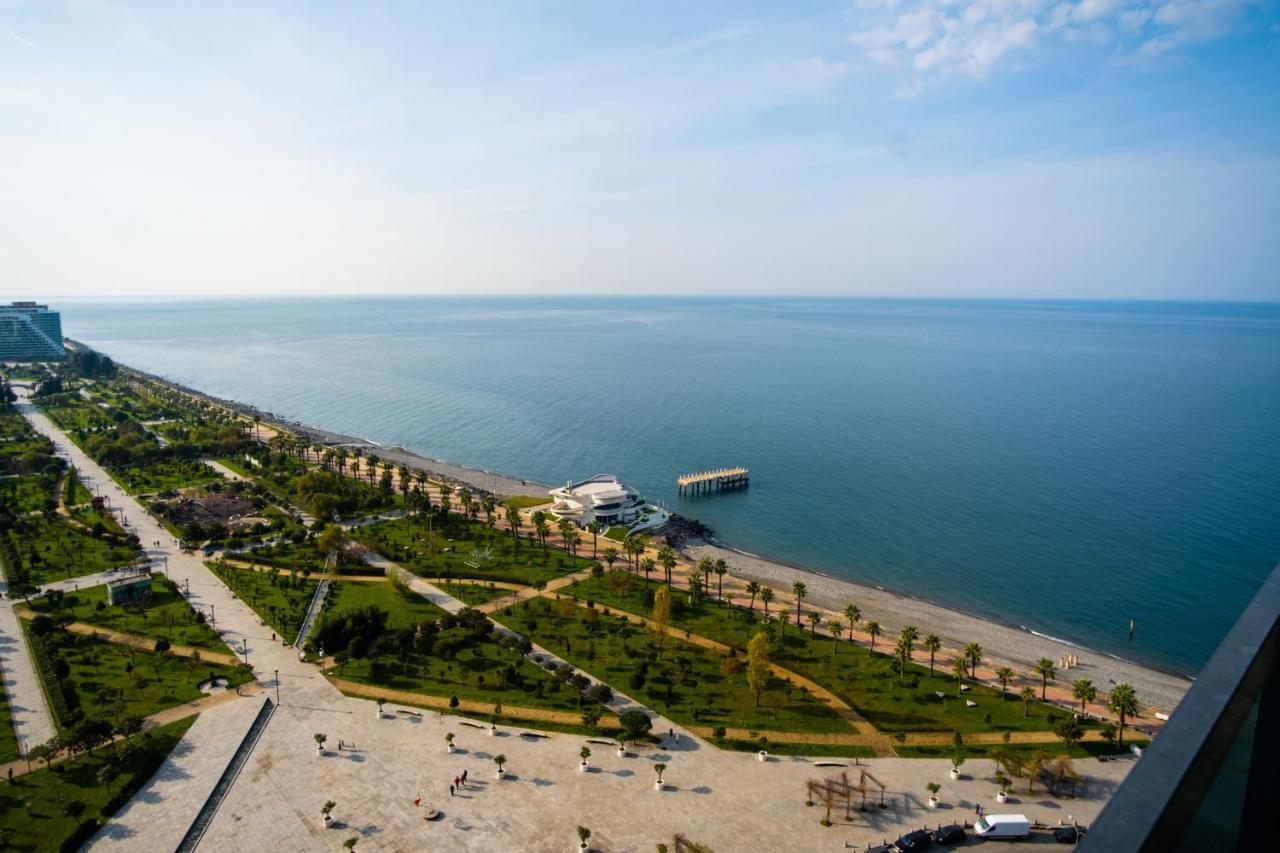 Beach Tower By G-Point Μπατούμι Εξωτερικό φωτογραφία