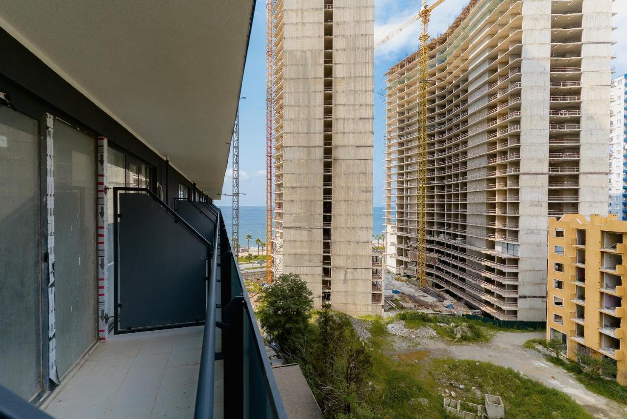 Beach Tower By G-Point Μπατούμι Εξωτερικό φωτογραφία